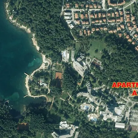 Josipa With 2 Bedrooms Near The Sports Center And The Apartment